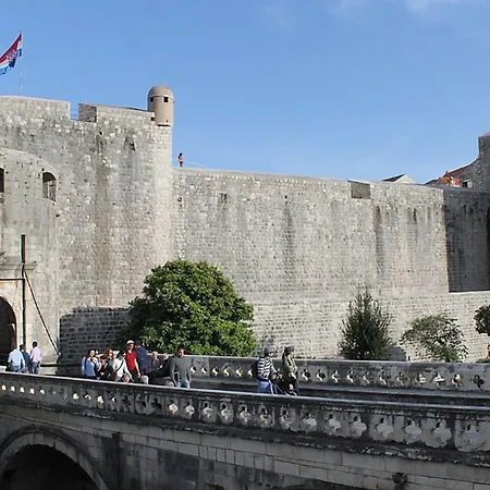 라구시나 럭셔리 아파트